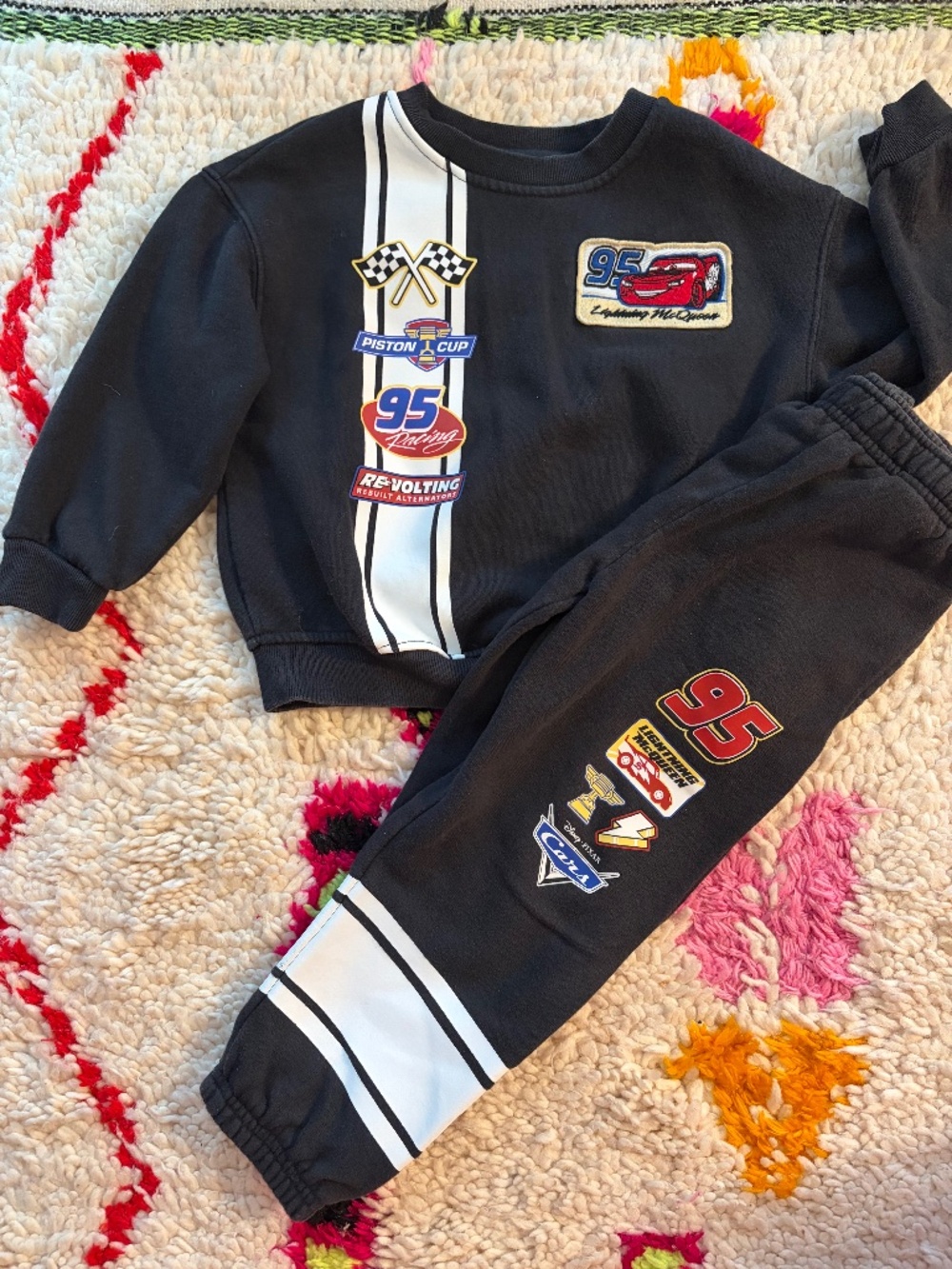 GAP - Lightening McQueen Sweatsuit - 3T